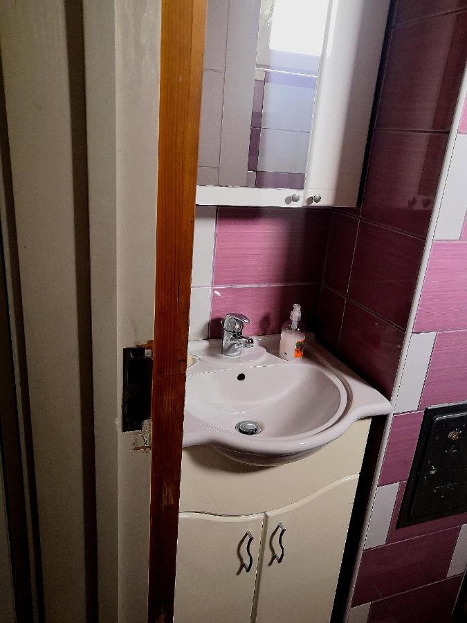 Apartman Sunny Apartment Cetinje Ngoại thất bức ảnh