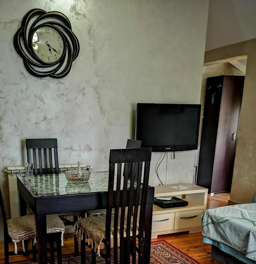 Apartman Sunny Apartment Cetinje Ngoại thất bức ảnh